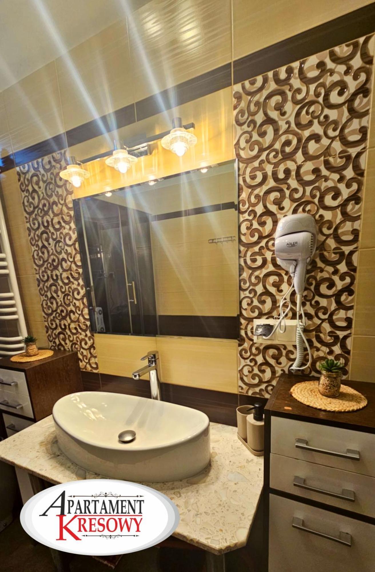 Apartament Kresowy Parter 3 Pokoje Duza Lazienka Kabino-Wanna Spa Wi Fi Ekspres 2X Smart Tv Antresola Parking Free Plac Zabaw Bilet Na Aquapark 150M W Cenie Hrubieszow Bagian luar foto